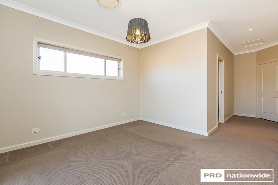 22 Maysteers Lane TAMWORTH 5