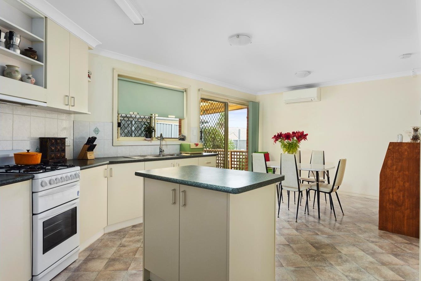 22 McGowan Street LONG GULLY 2