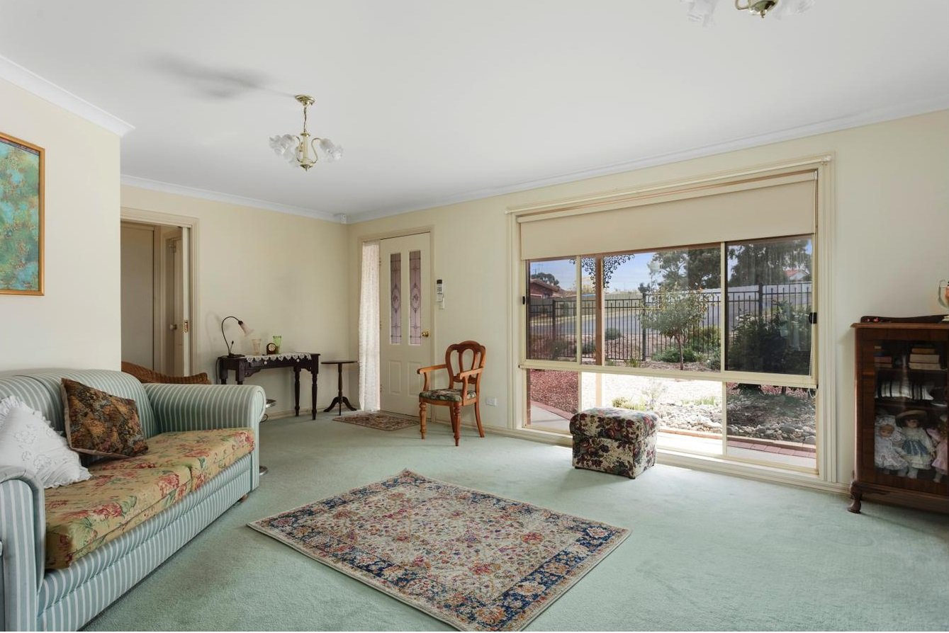 22 McGowan Street LONG GULLY 4