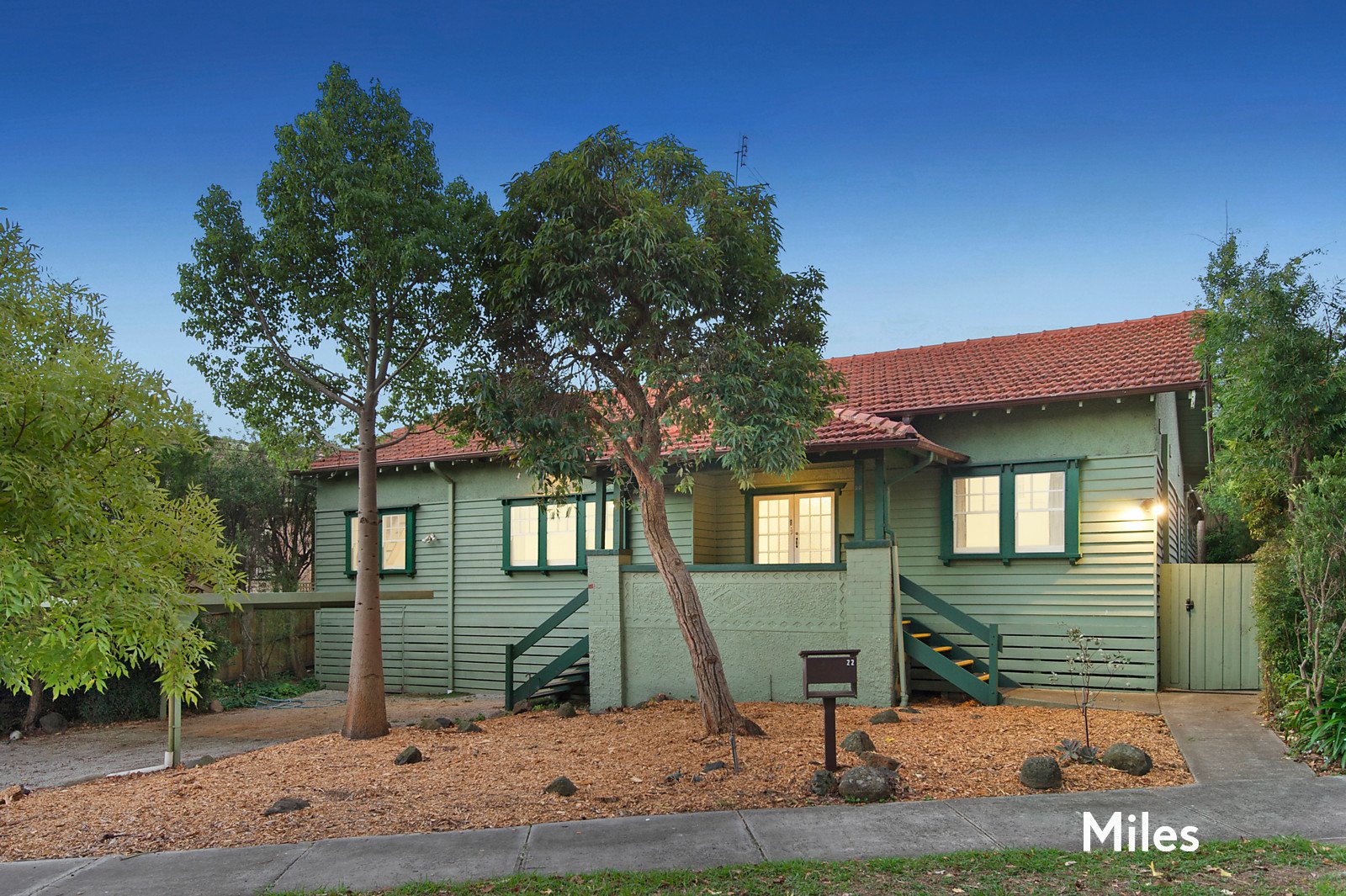 22 Menzie Grove, Eaglemont 4 bed, 2 bath House for Sale