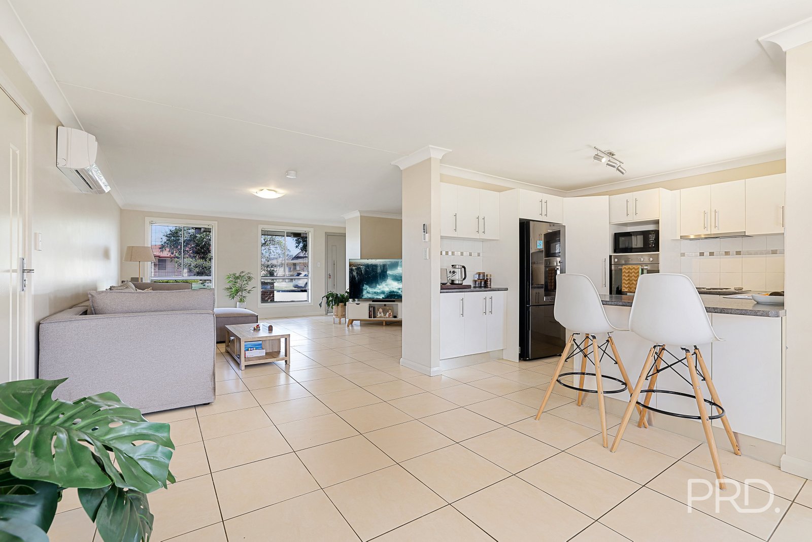2/2 Minimbah Close TAMWORTH 8