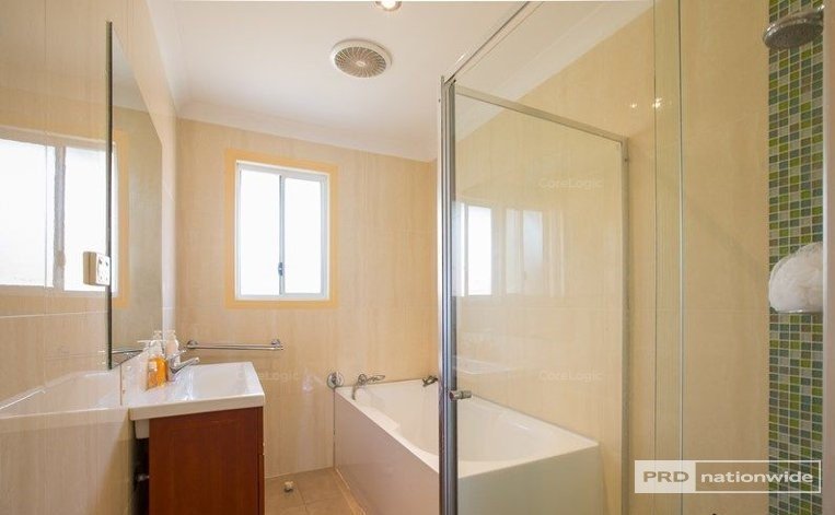 22 Minnie Street (Downstairs House) SOUTHPORT 9