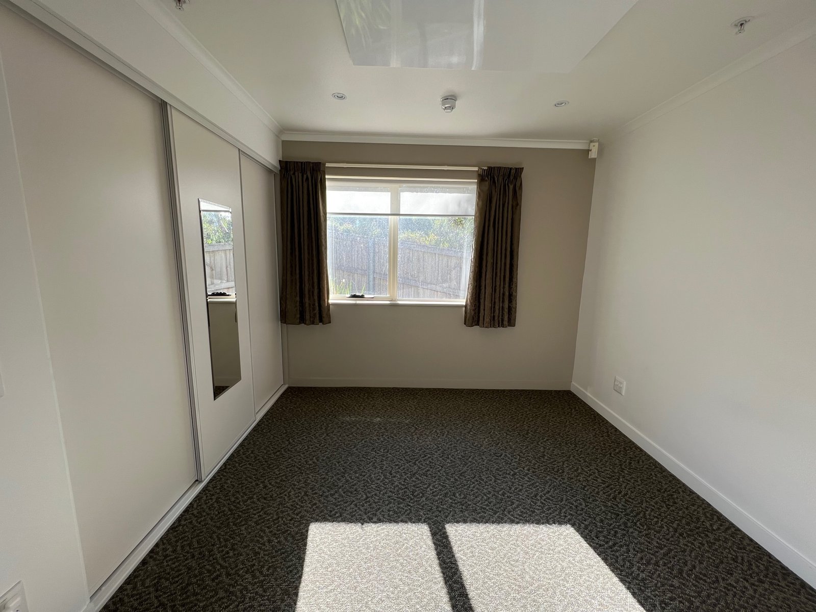 2/2 Moirunna Road LINDISFARNE 5
