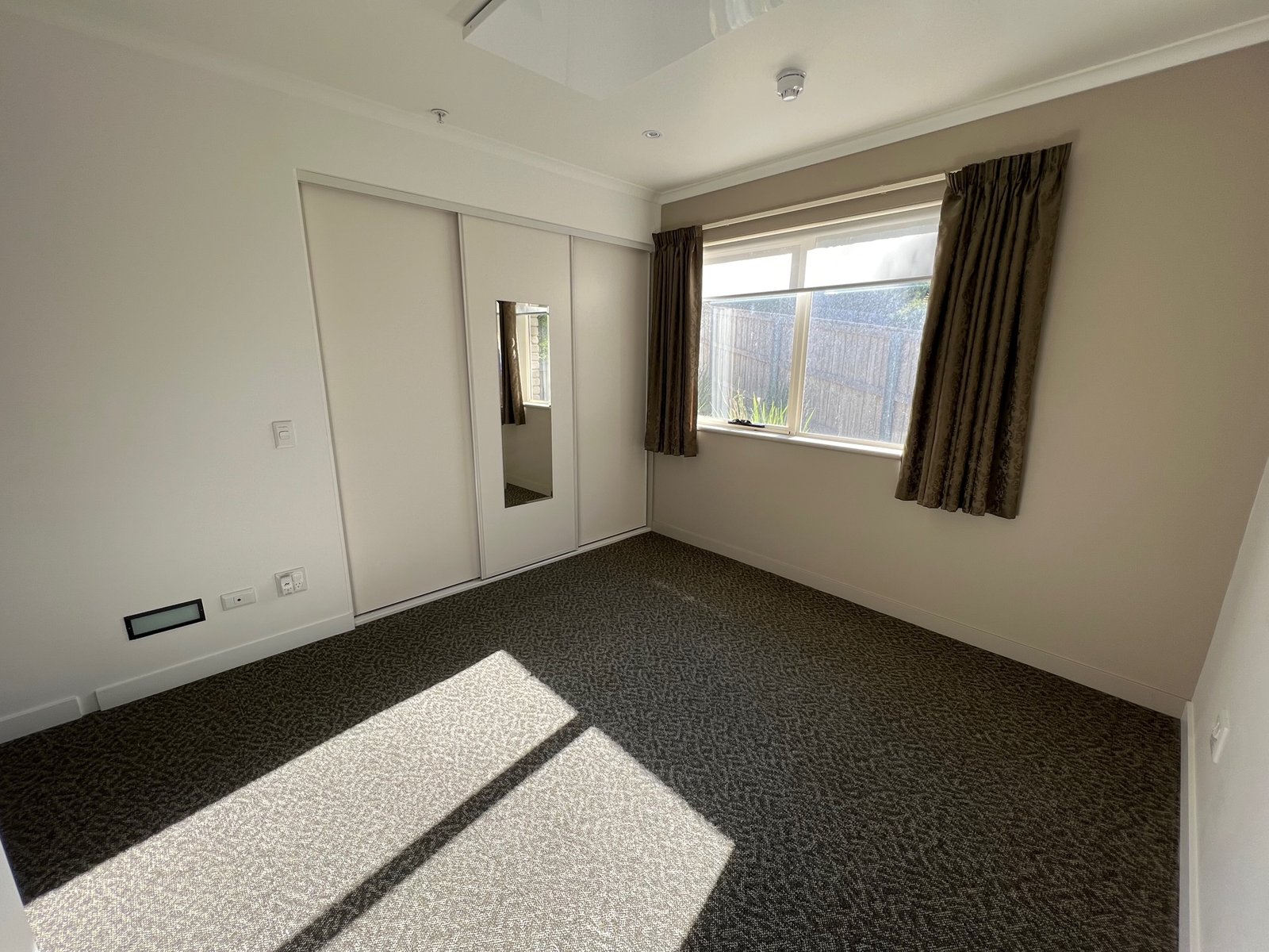 2/2 Moirunna Road LINDISFARNE 6