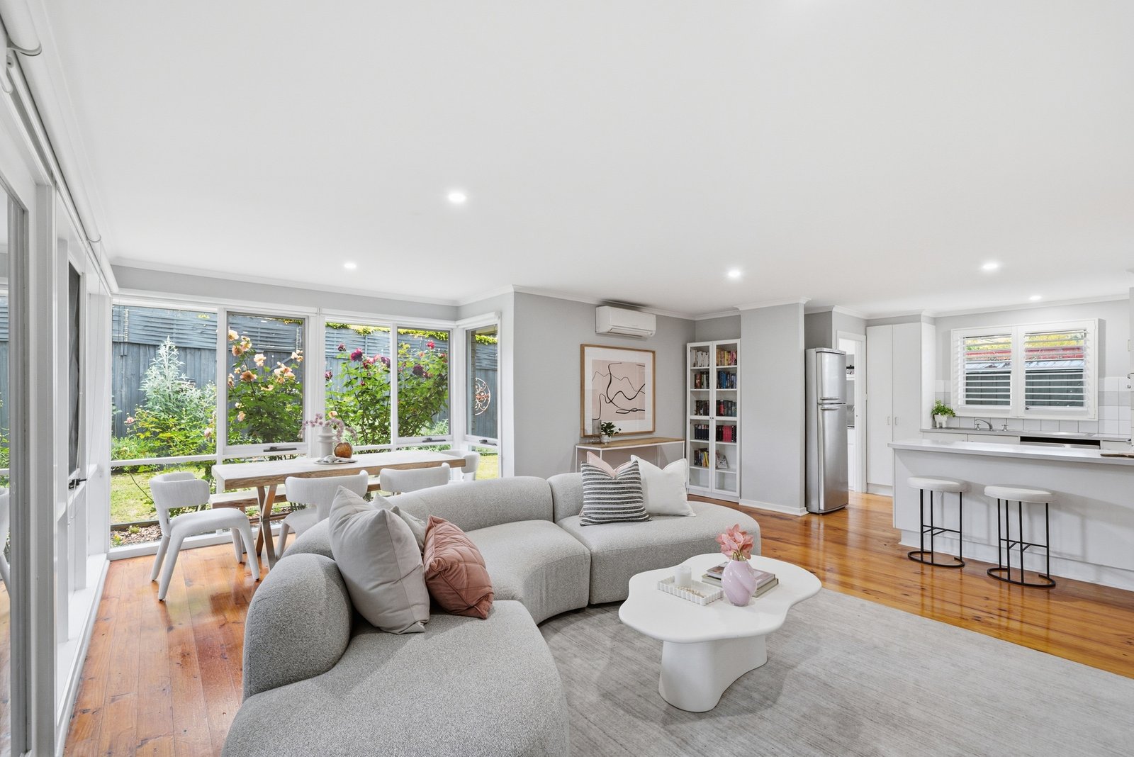 Gallery: 2/2 Monamie Avenue
