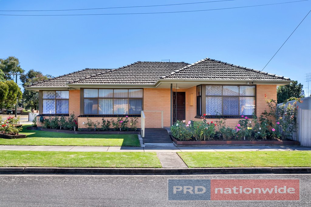 22 Montgomery Street WENDOUREE 1