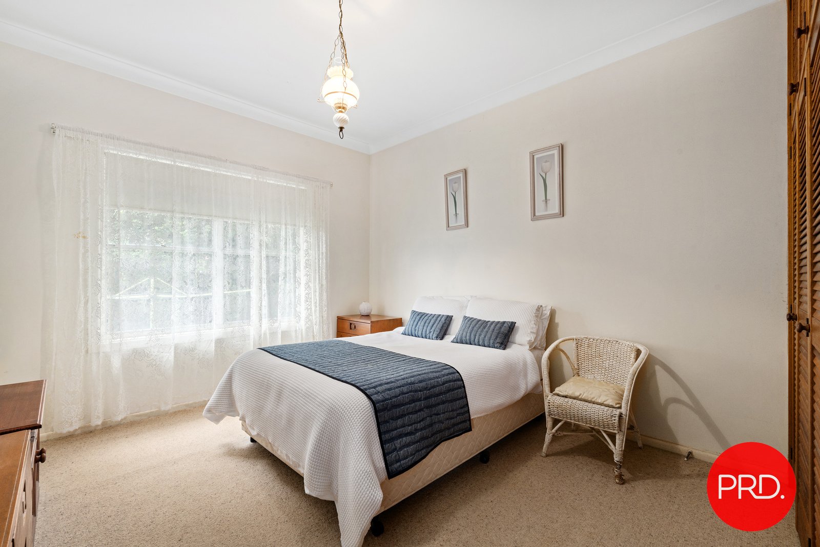 22 Moorefield Avenue KOGARAH 6