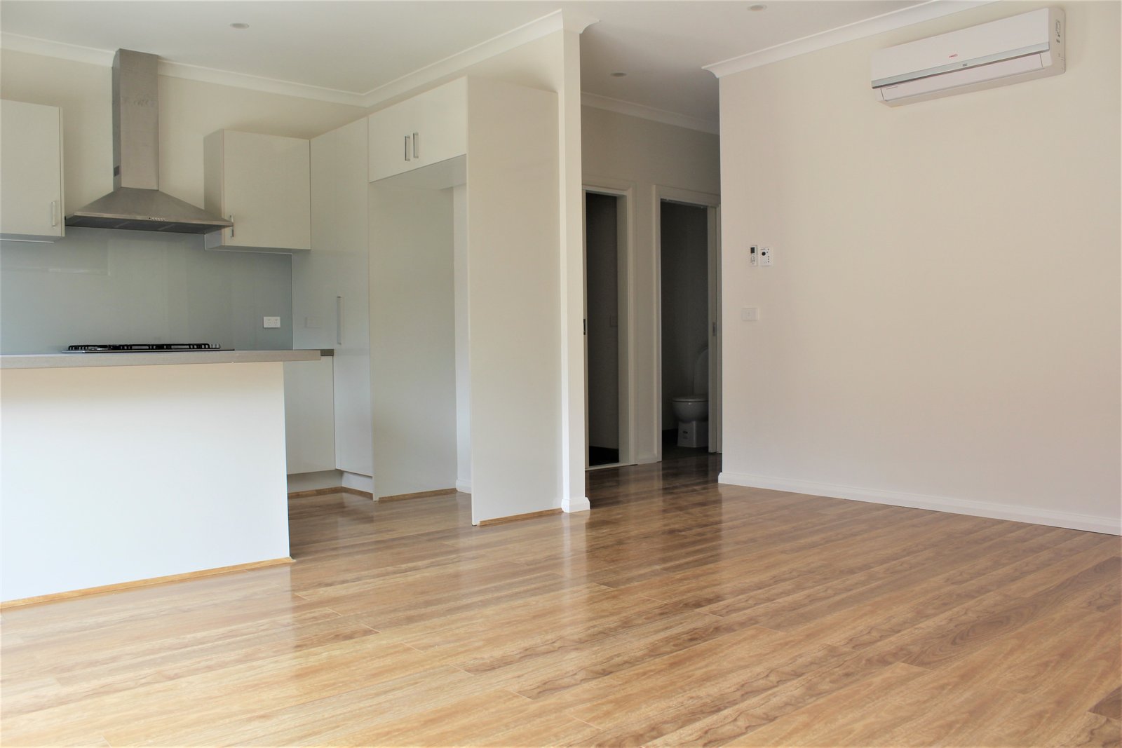 Gallery: 2/2 Moorong Street