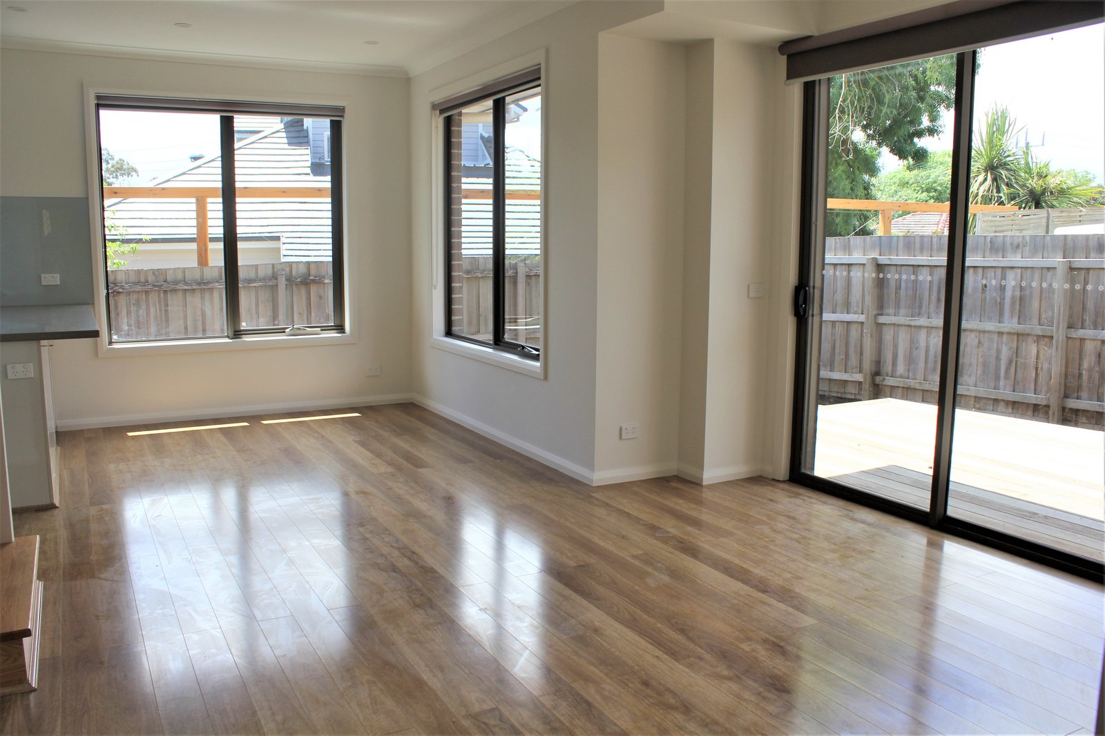 Gallery: 2/2 Moorong Street