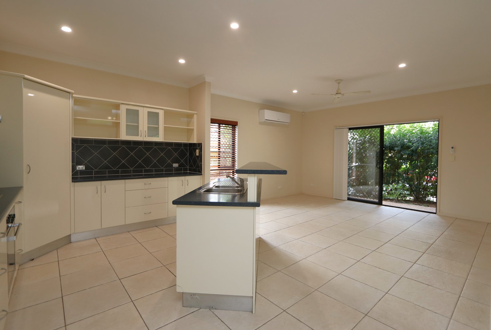 22 Mulgrave Crescent VARSITY LAKES 7
