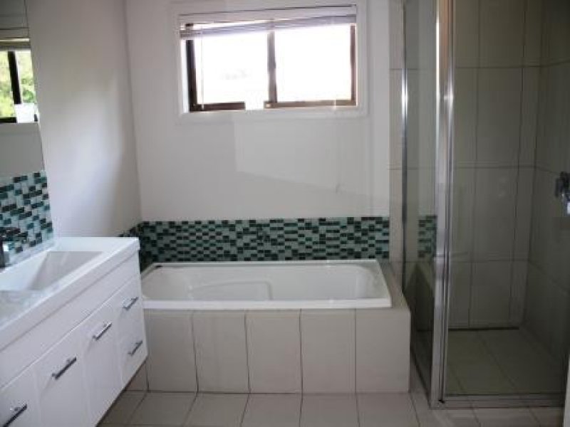 22 Myuna Rd  BLACKMANS BAY 6