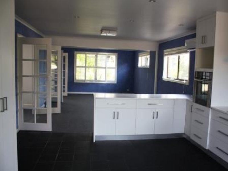 22 Myuna Rd  BLACKMANS BAY 12