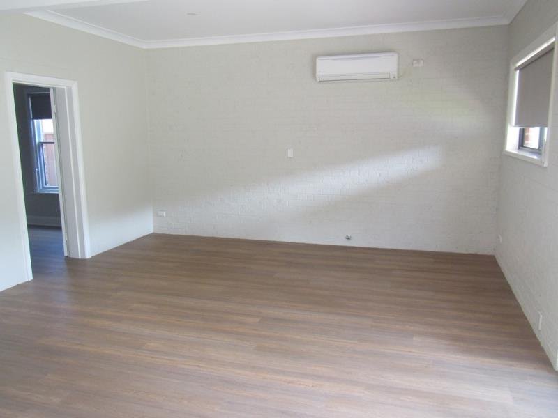 22 Napier Street TAMWORTH 5