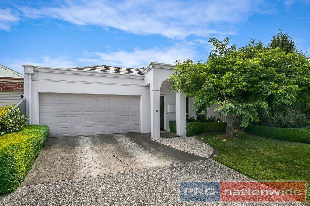 22 Norfolk Avenue LAKE GARDENS 1