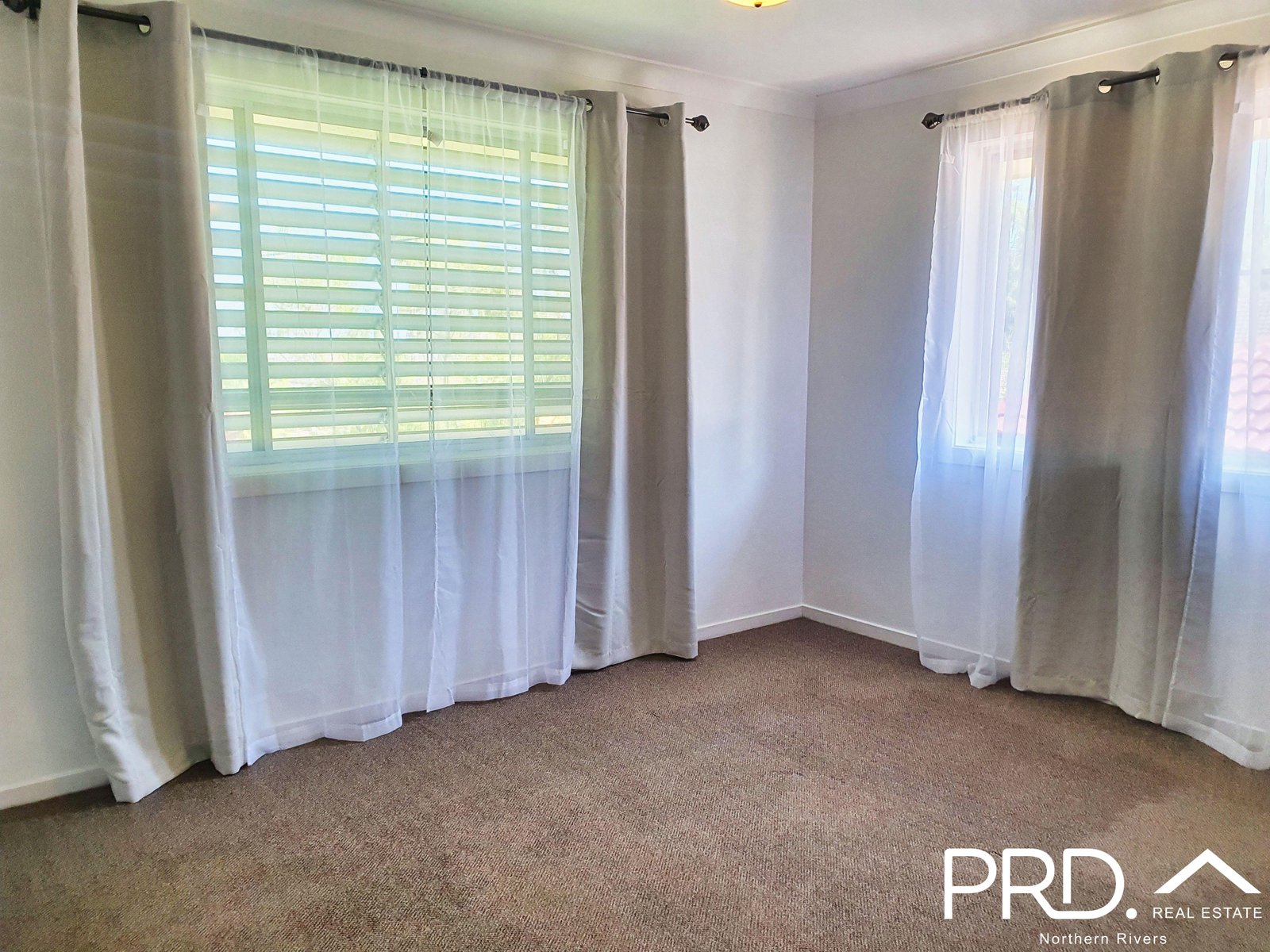 22 Norwood Avenue GOONELLABAH 9