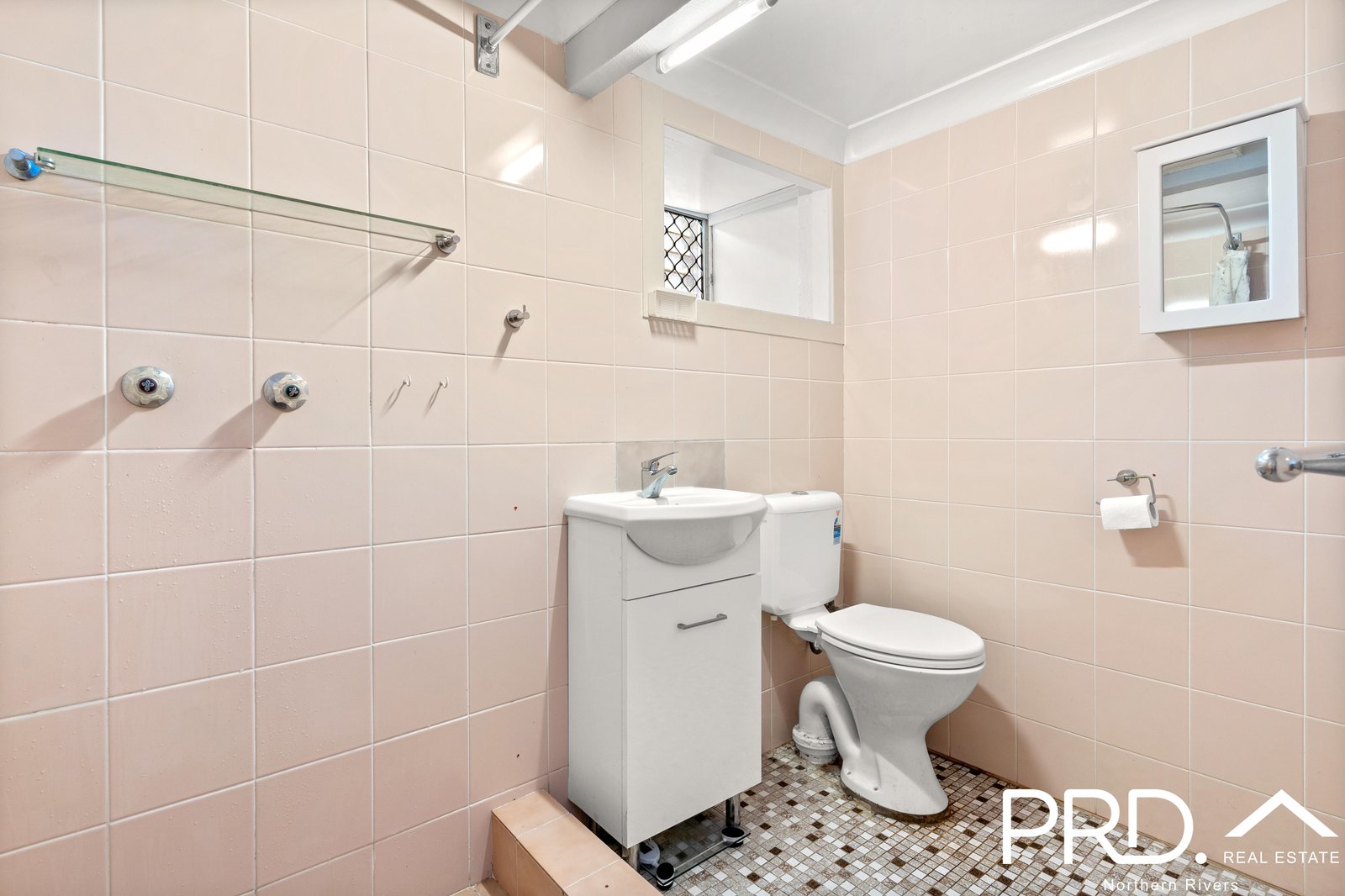 22 Norwood Avenue GOONELLABAH 16