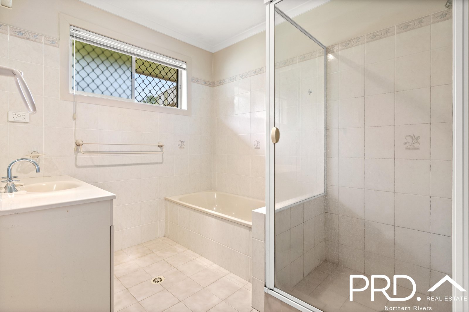 22 Norwood Avenue GOONELLABAH 17