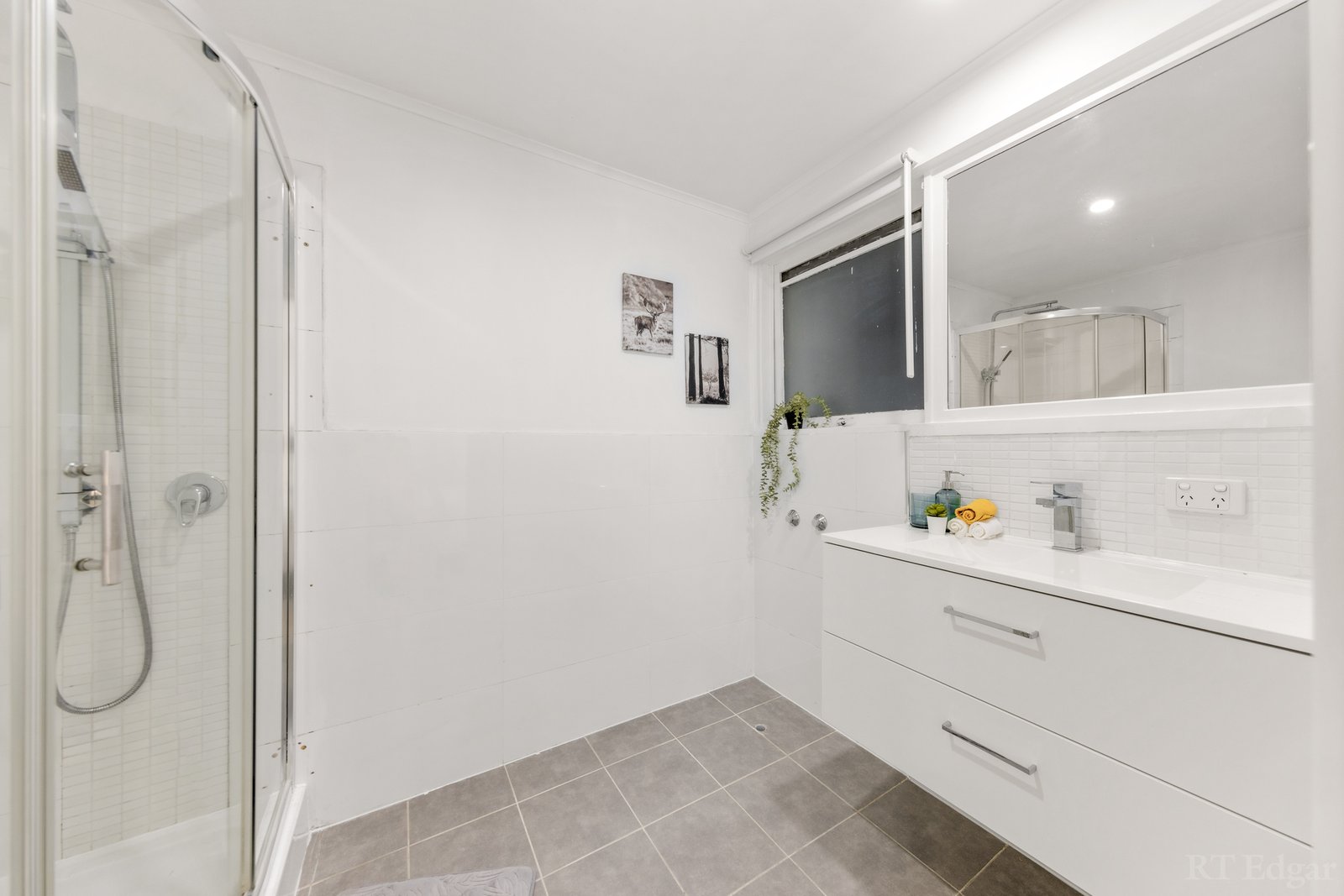 Real Estate and Property in 22 Olympus Drive, Templestowe Lower, VIC