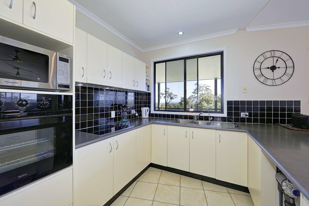 22 Outlook Drive CRAIGNISH 14