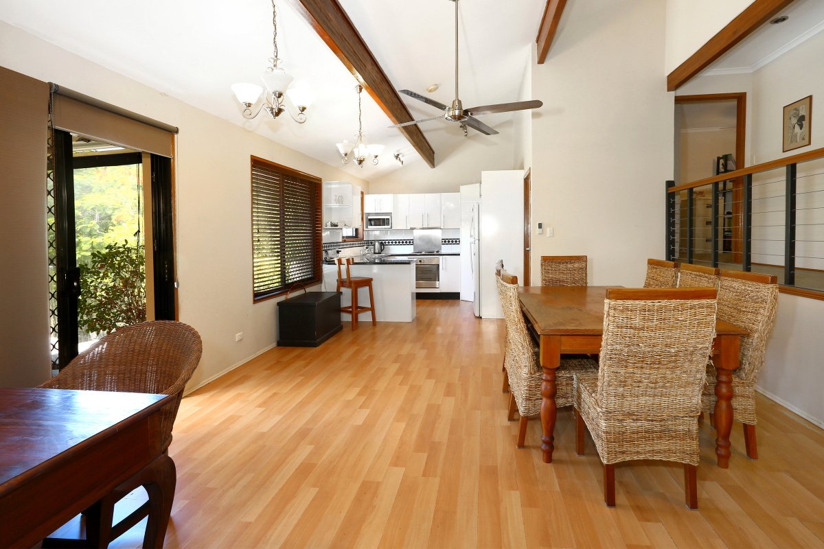 22 Palona Place ASHMORE 2