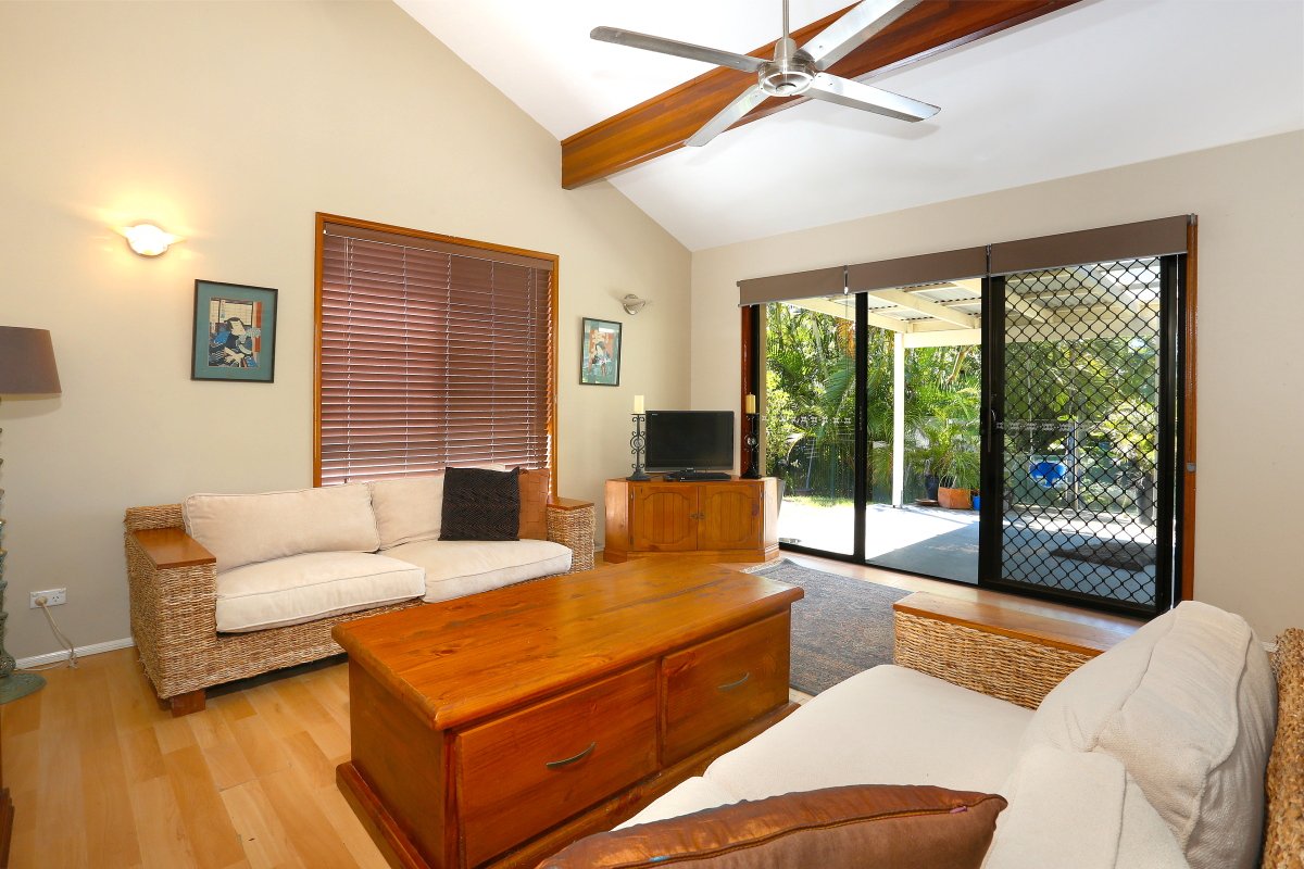 22 Palona Place ASHMORE 8