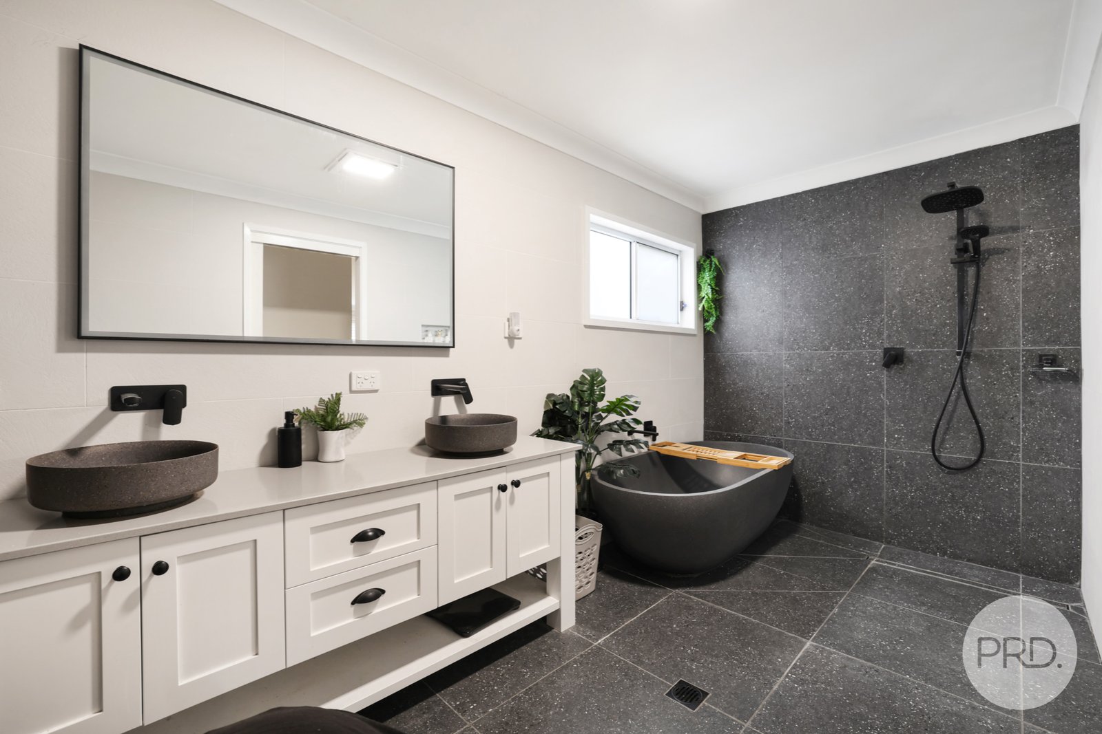 22 Panorama Road TAMWORTH 11