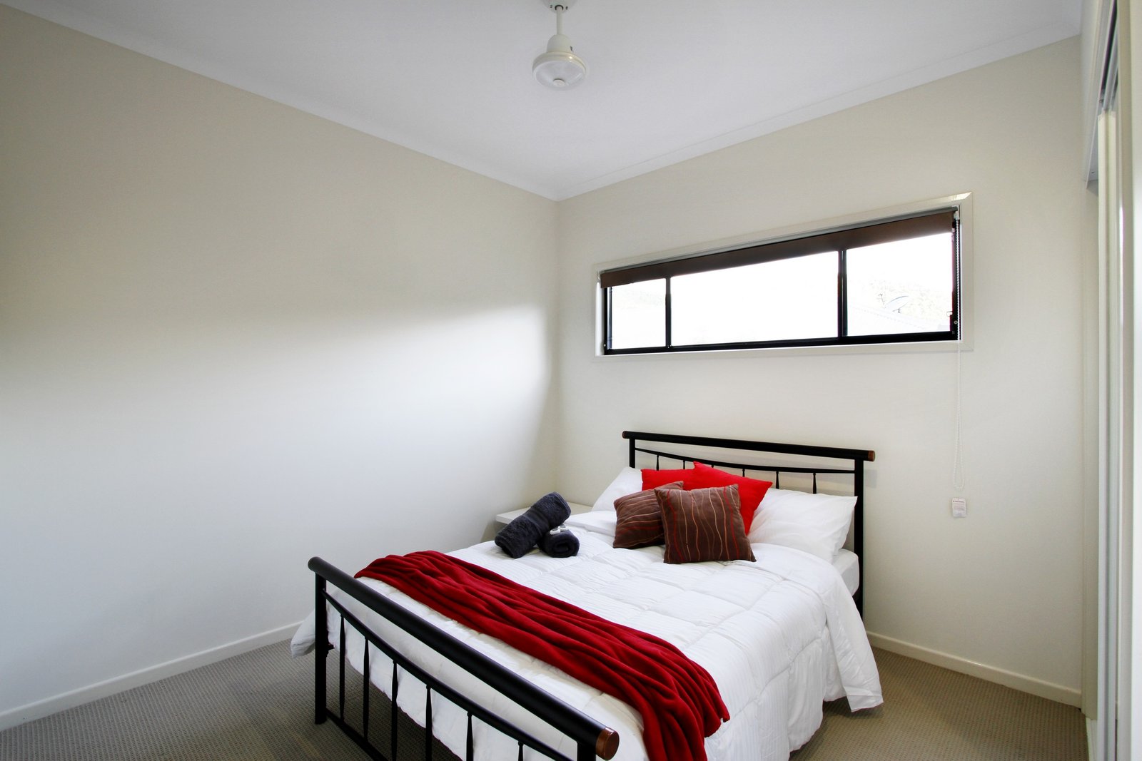 22 Parker Road CANNONVALE 11