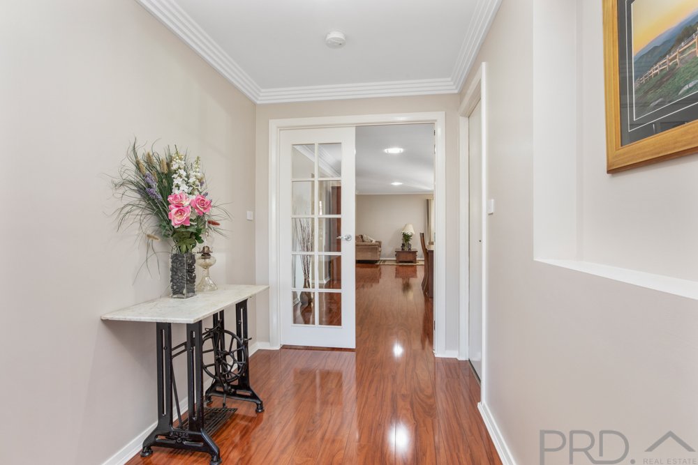 22 Parklands Road LARGS 2