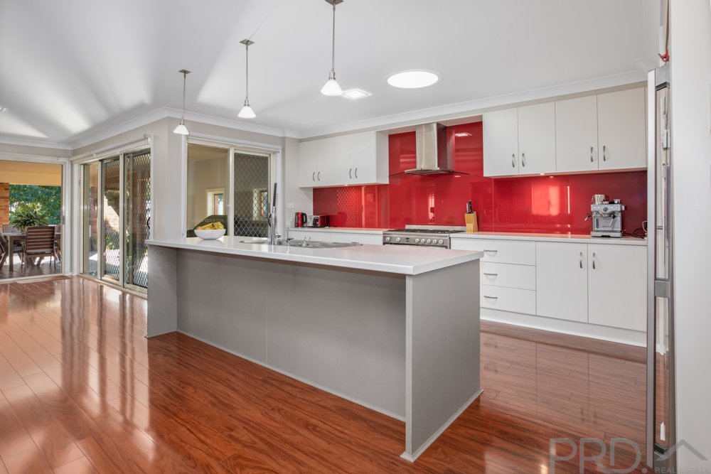 22 Parklands Road LARGS 5