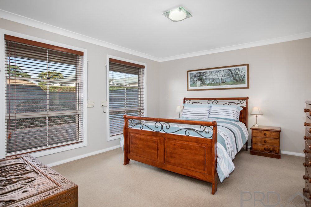 22 Parklands Road LARGS 17