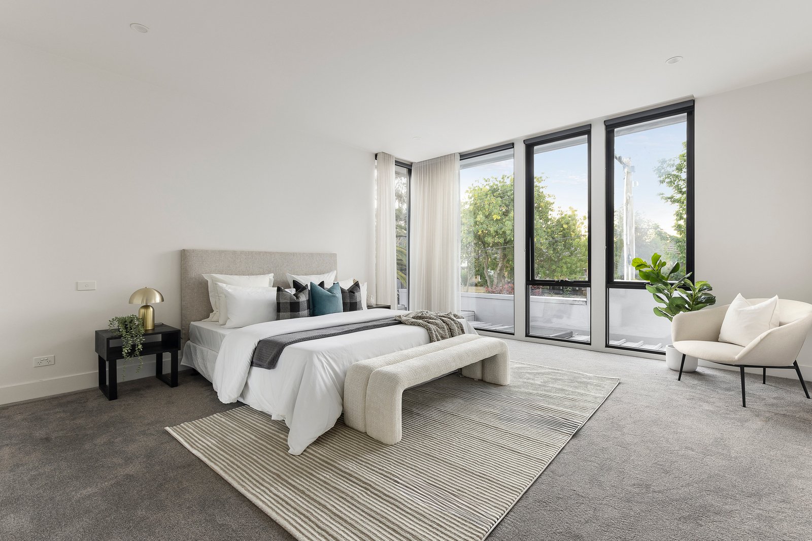 2/2 Peak Street, Malvern East, 3145