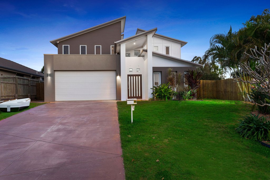 22 PENTECOST Place REDLAND BAY 2