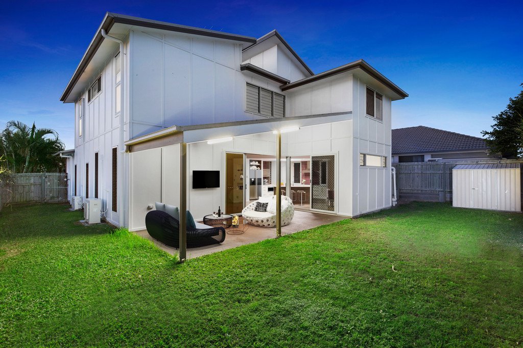 22 PENTECOST Place REDLAND BAY 10