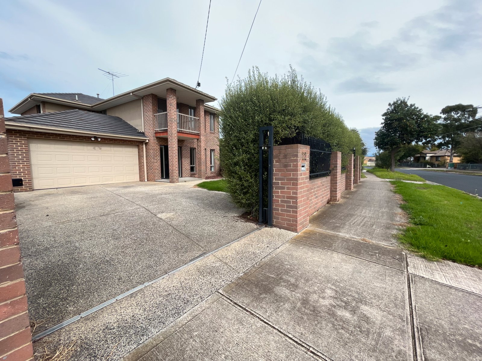 Gallery: 22 Pettitt Crescent