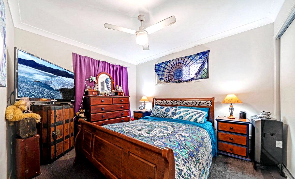 2/2 Pixie Hollow Court EAGLEBY 3