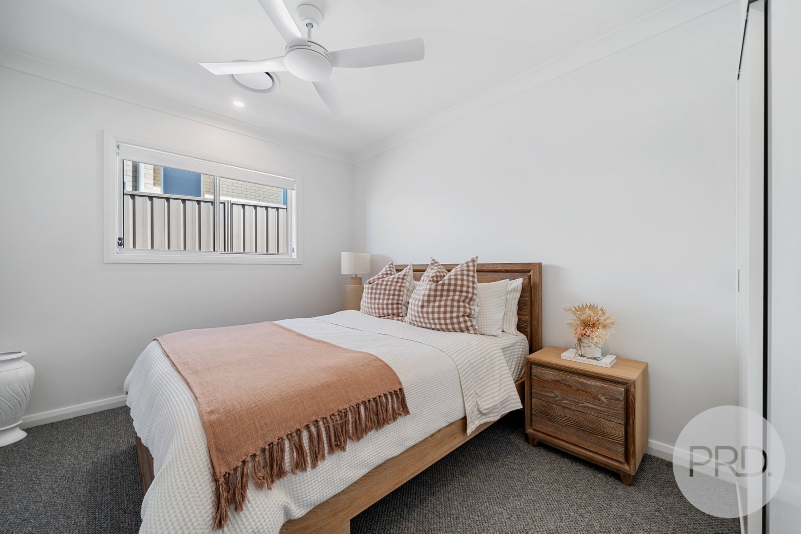 22 Preston Crescent LLOYD 16
