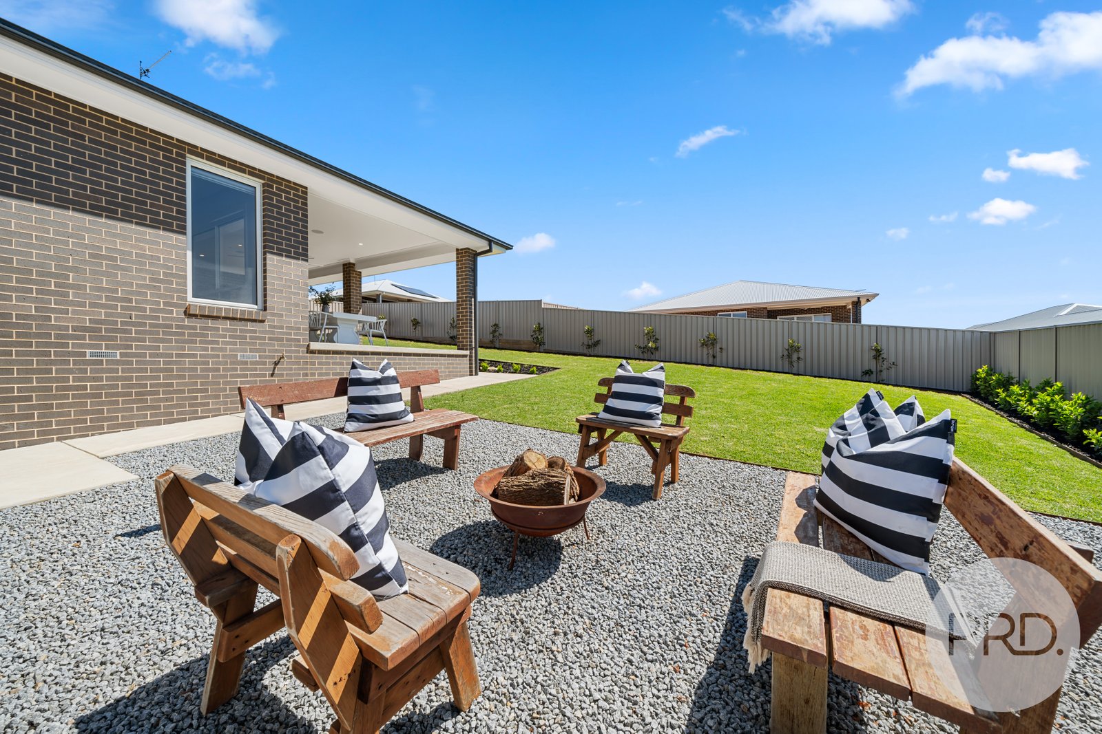 22 Preston Crescent LLOYD 24