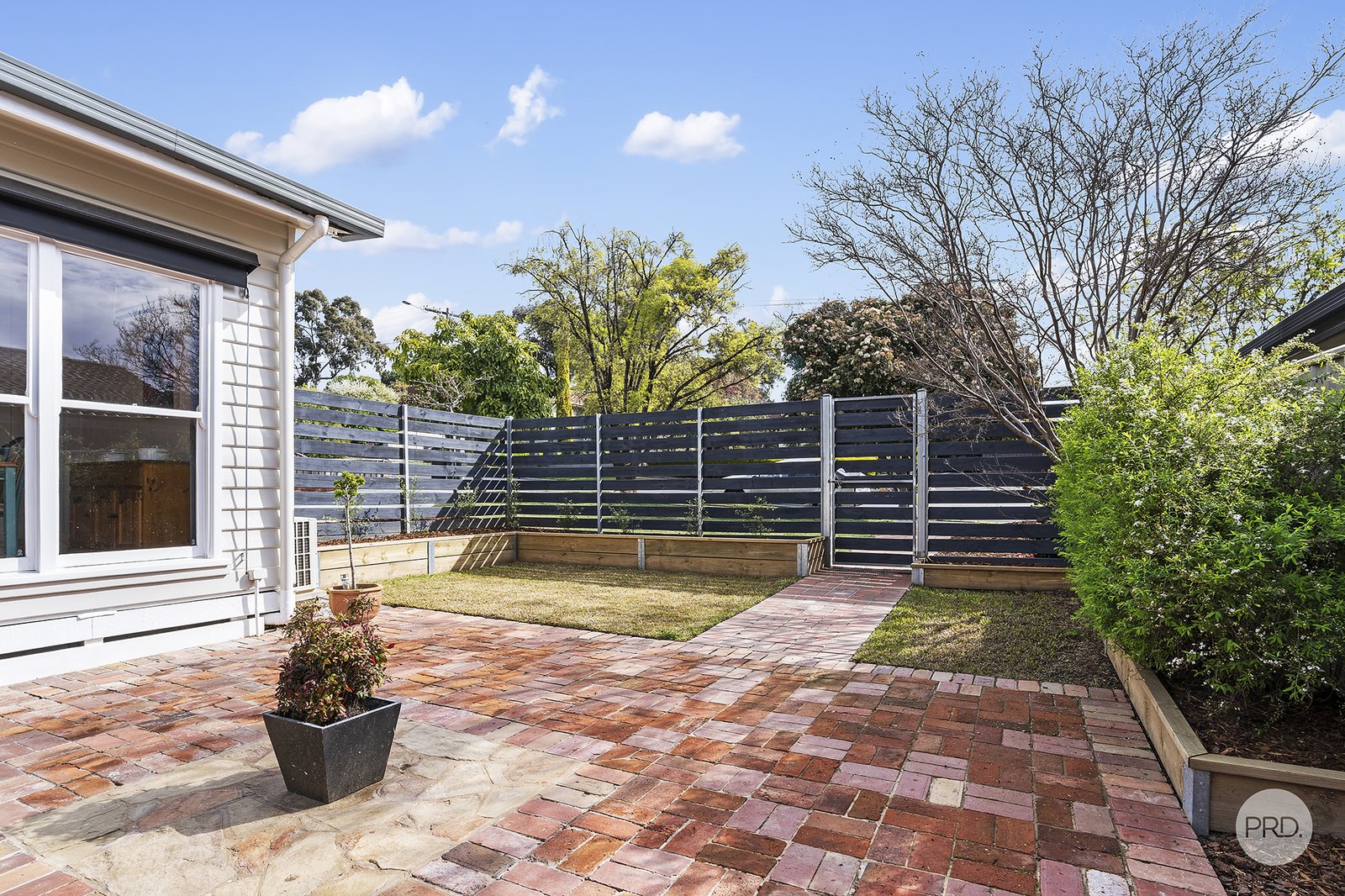 22 Putnam Avenue STRATHDALE 11