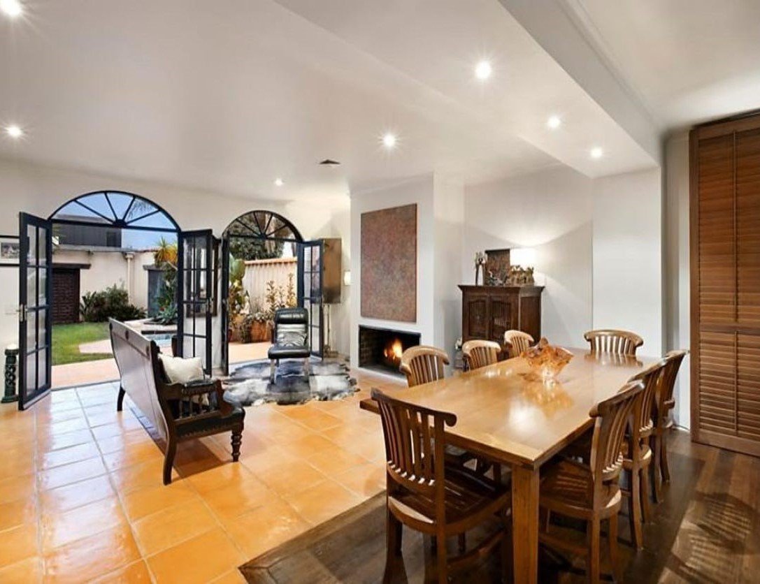 Gallery: 22 Railway Crescent