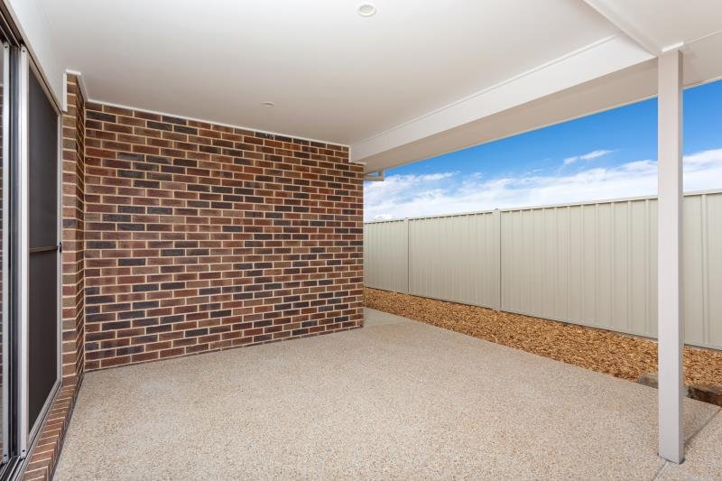 22 Rainbow Drive ESTELLA 8