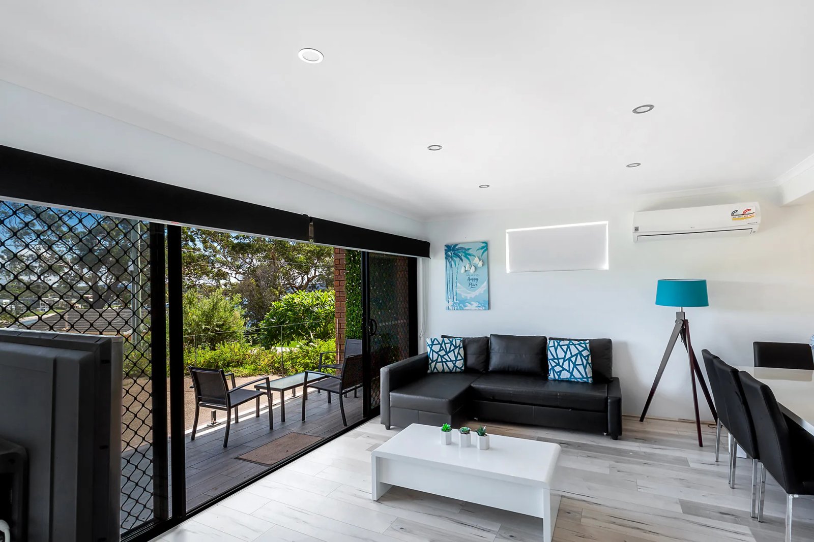 22 Randall Drive SALAMANDER BAY 14