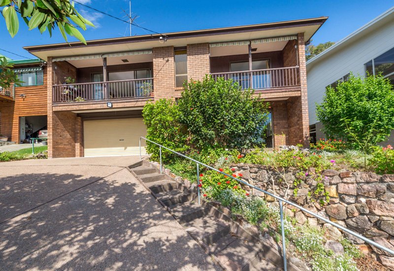 22 Randall Drive SALAMANDER BAY 1