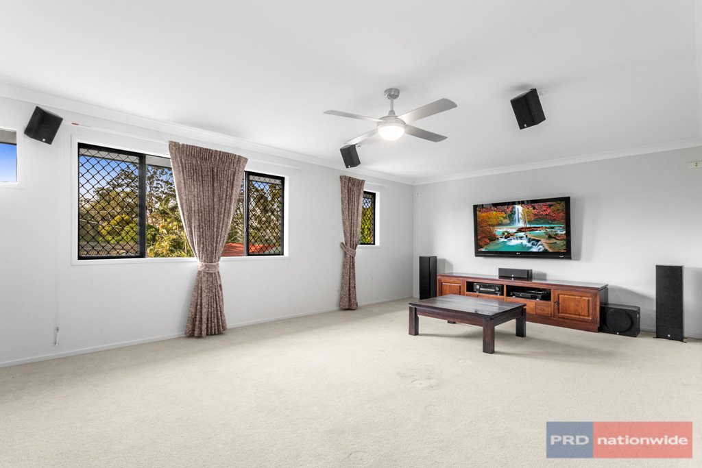 22 Reinhold Crescent CHERMSIDE 13