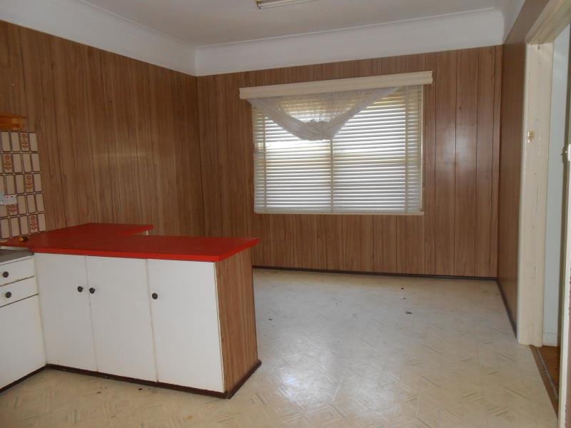 22 Riverview Street TAMWORTH 8