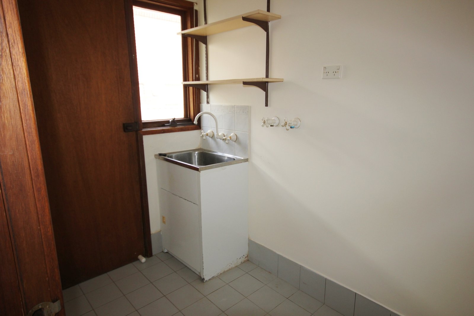 2/2 Romani Avenue HURSTVILLE 5