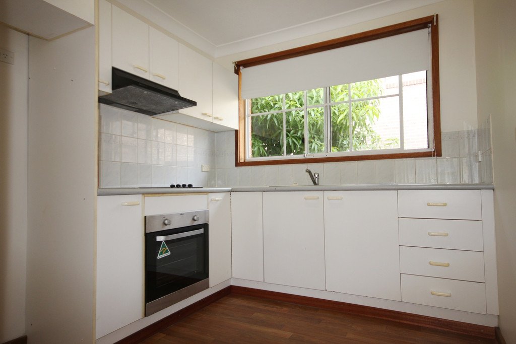 2/2 Romani Avenue HURSTVILLE 4