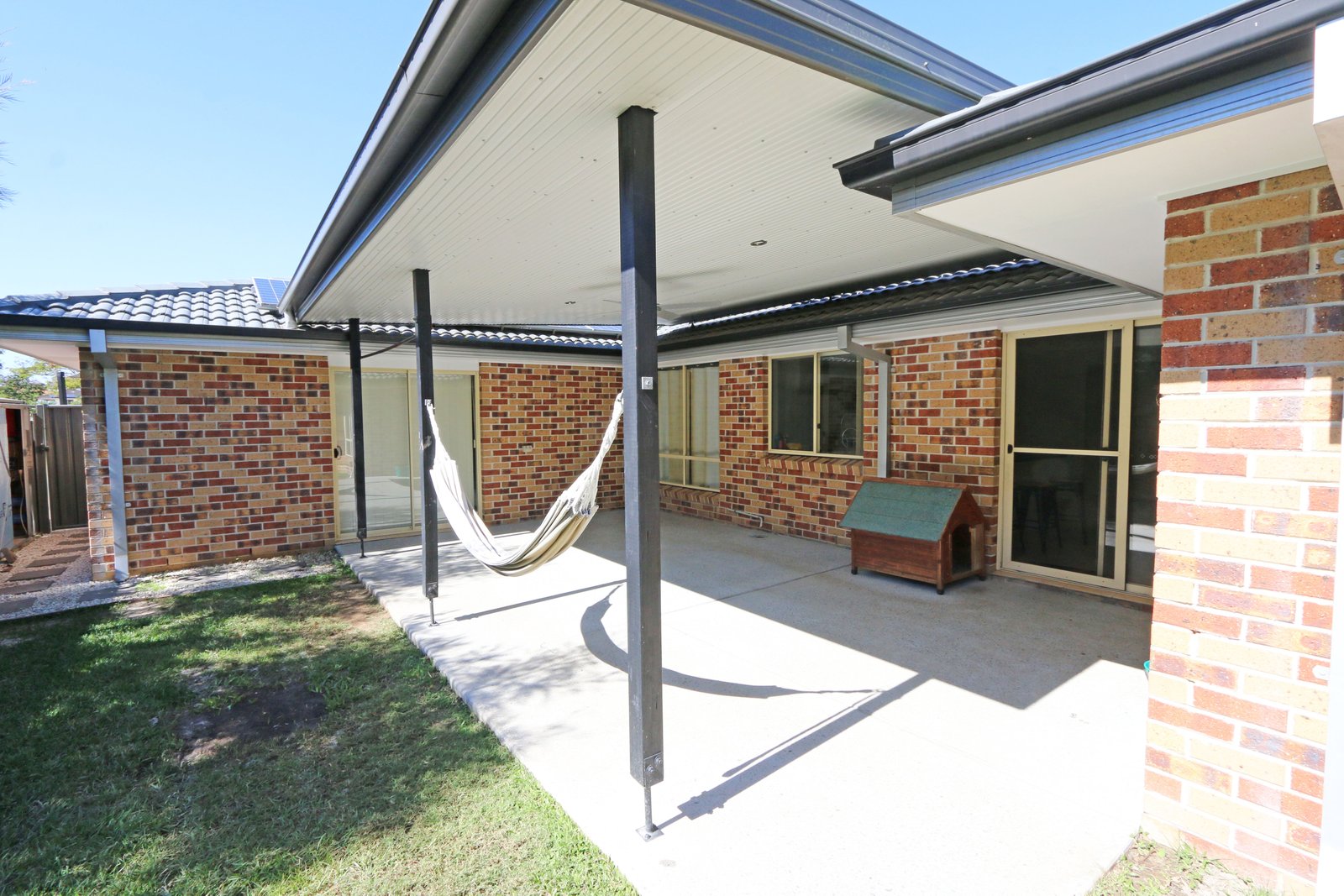 22 Rosegum Drive MOLENDINAR 2