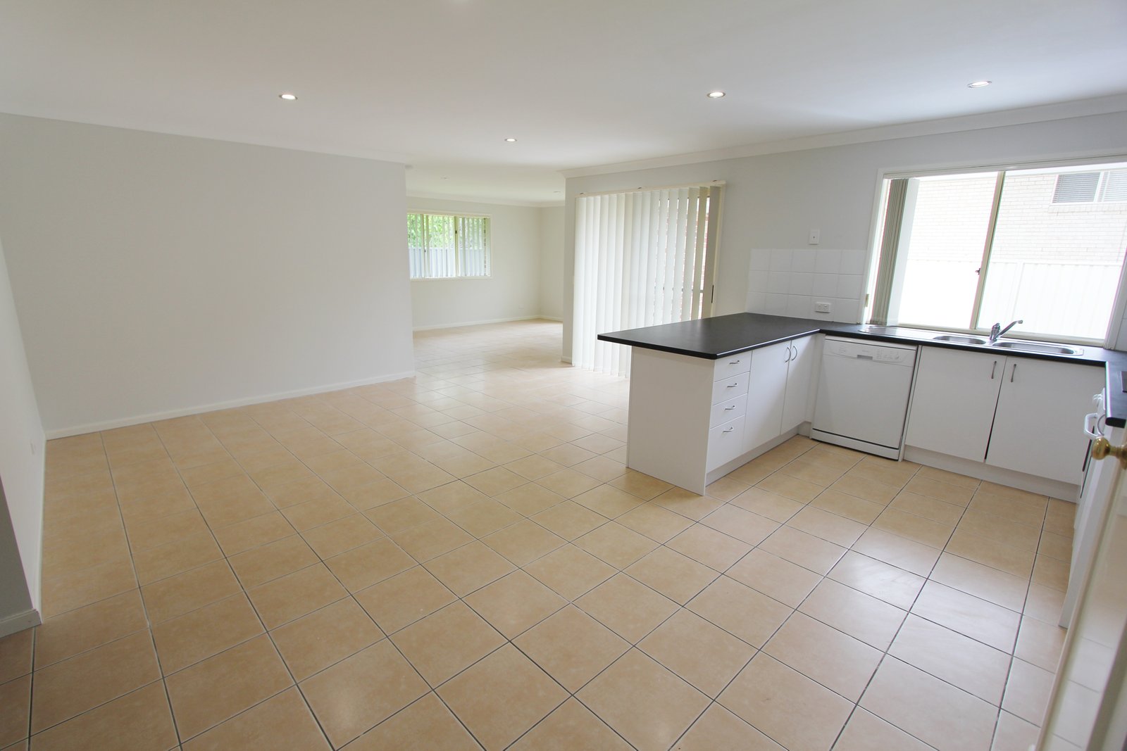 22 Rosegum Drive MOLENDINAR 5