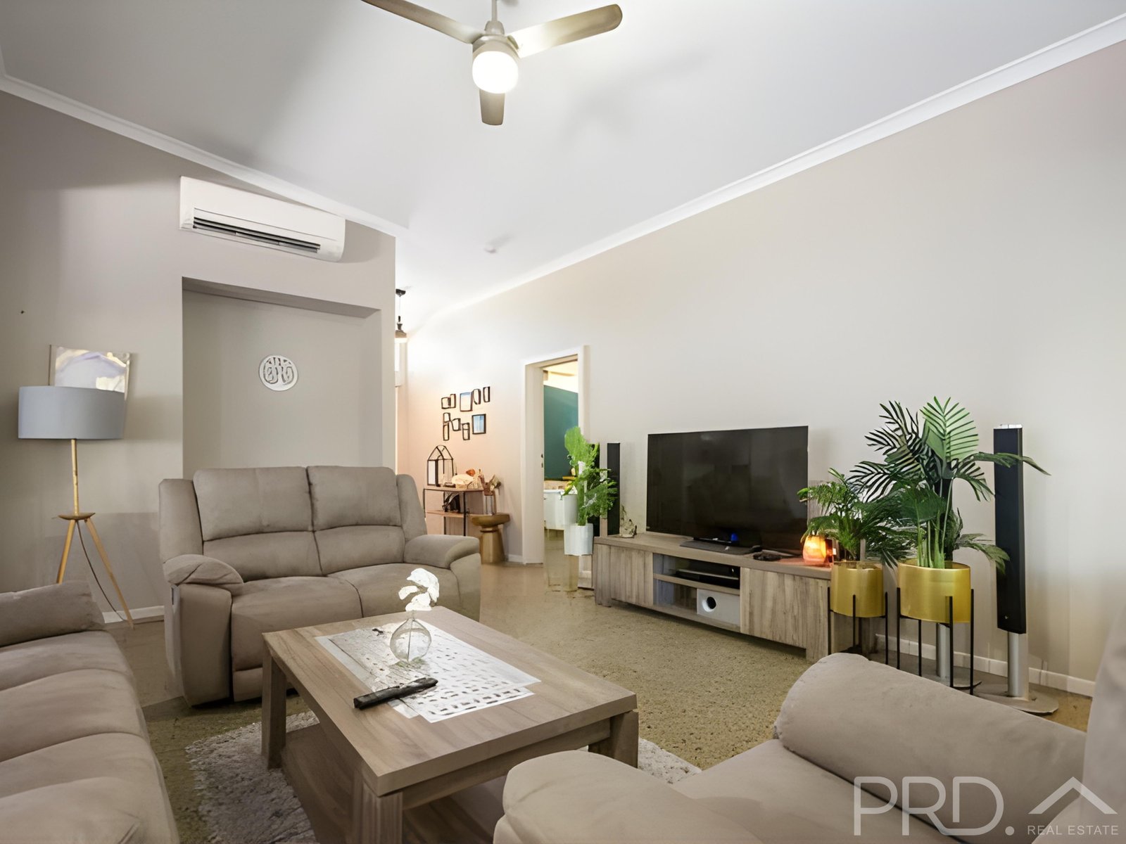 22 Rothschild Loop BAYNTON 11