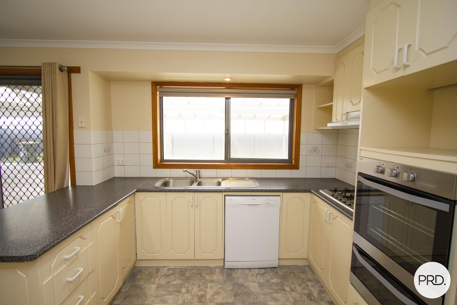 22 Royale Street DELACOMBE 8